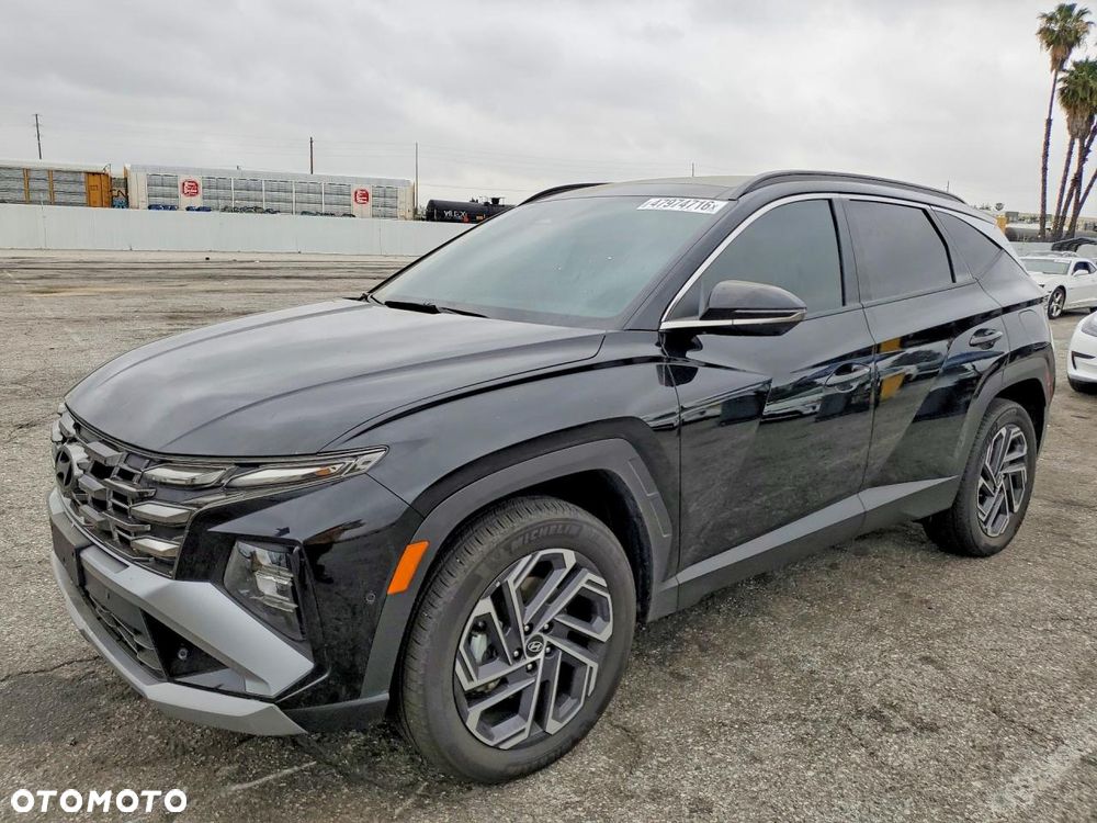 Hyundai Tucson - 2