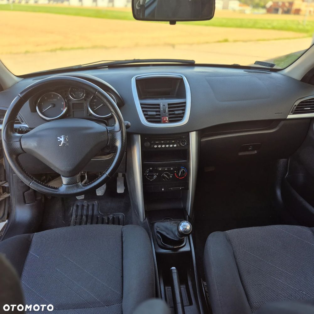 Peugeot 207 1.6 HDi 16V Speed - 8