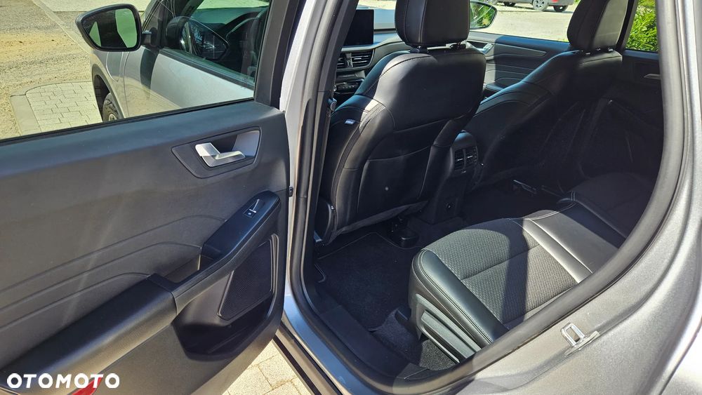 Ford Kuga - 22