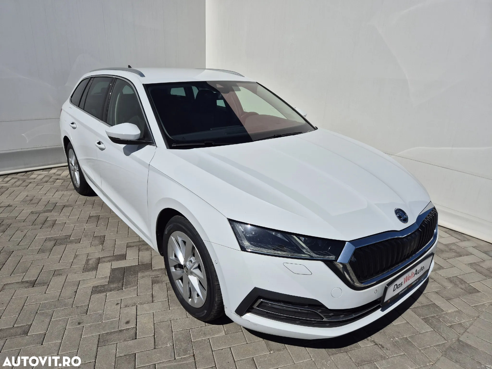 Skoda Octavia Combi 2.0 TDI DSG Style - 7
