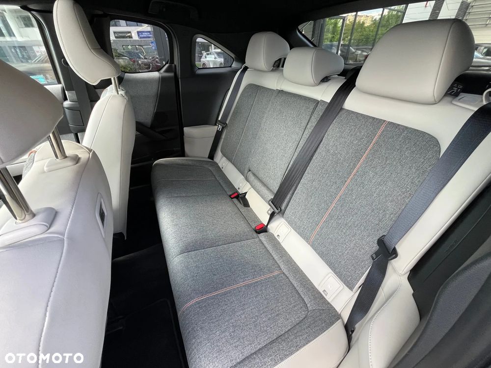 Mazda MX-30 R-EV PHEV Makoto - 12