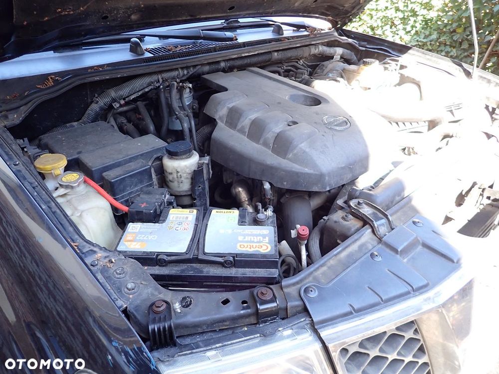 Nissan Navara 2.5 D LE - 8