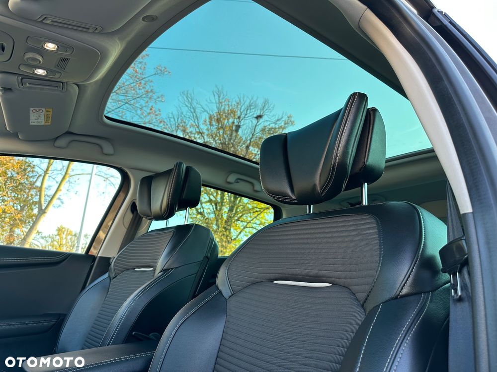 Renault Grand Scenic ENERGY TCe 130 S&S Bose Edition - 20