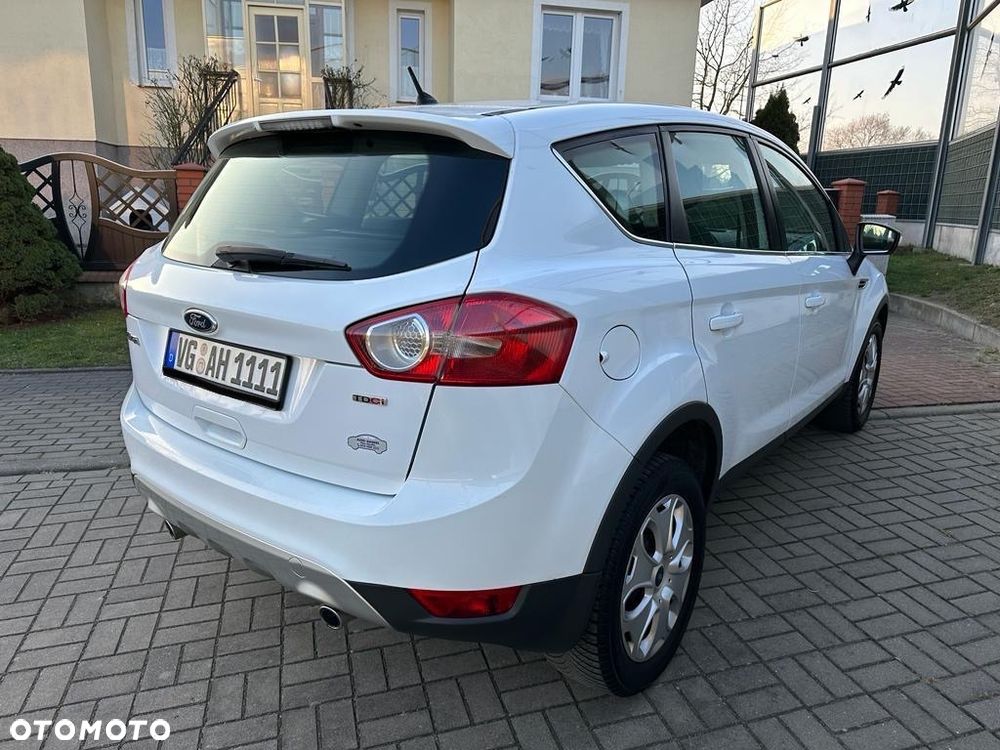 Ford Kuga - 8
