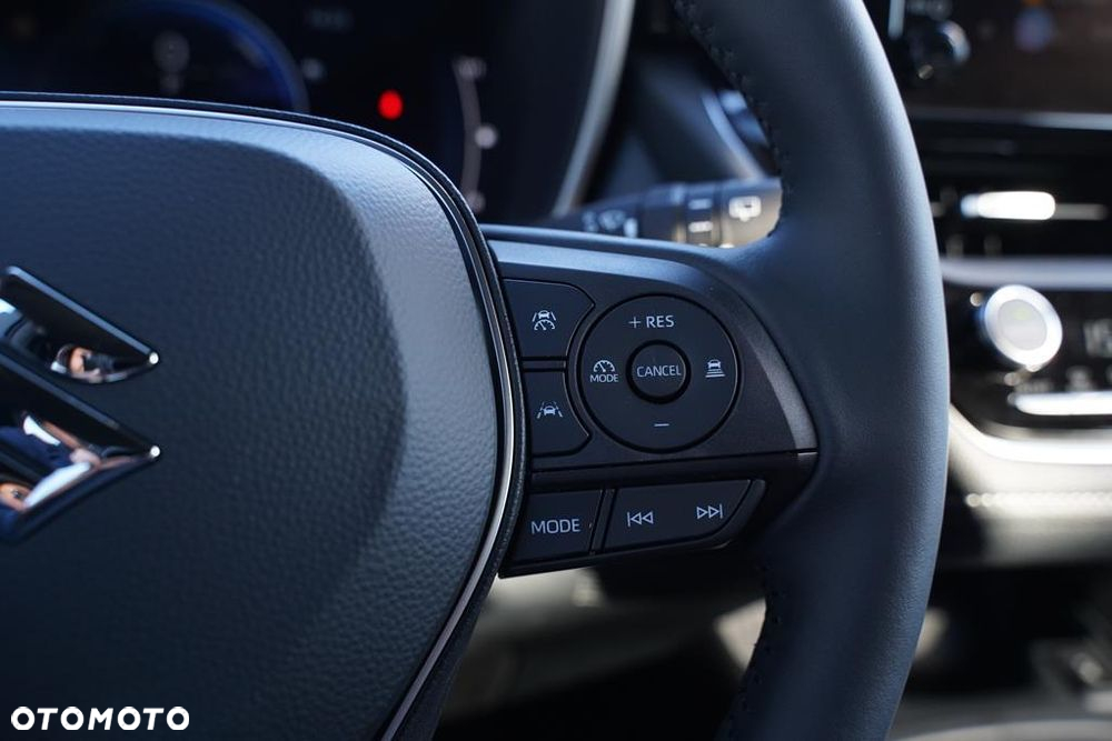 Suzuki Swace 1.8 Hybrid Premium Plus CVT - 10