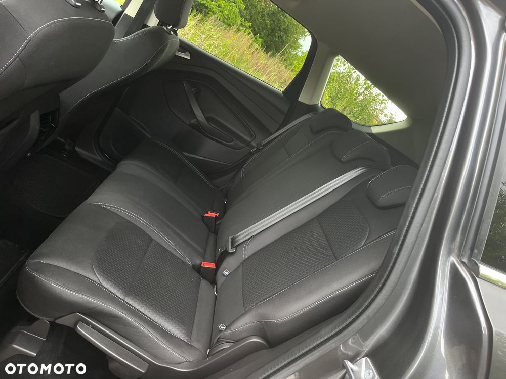 Ford Kuga - 15
