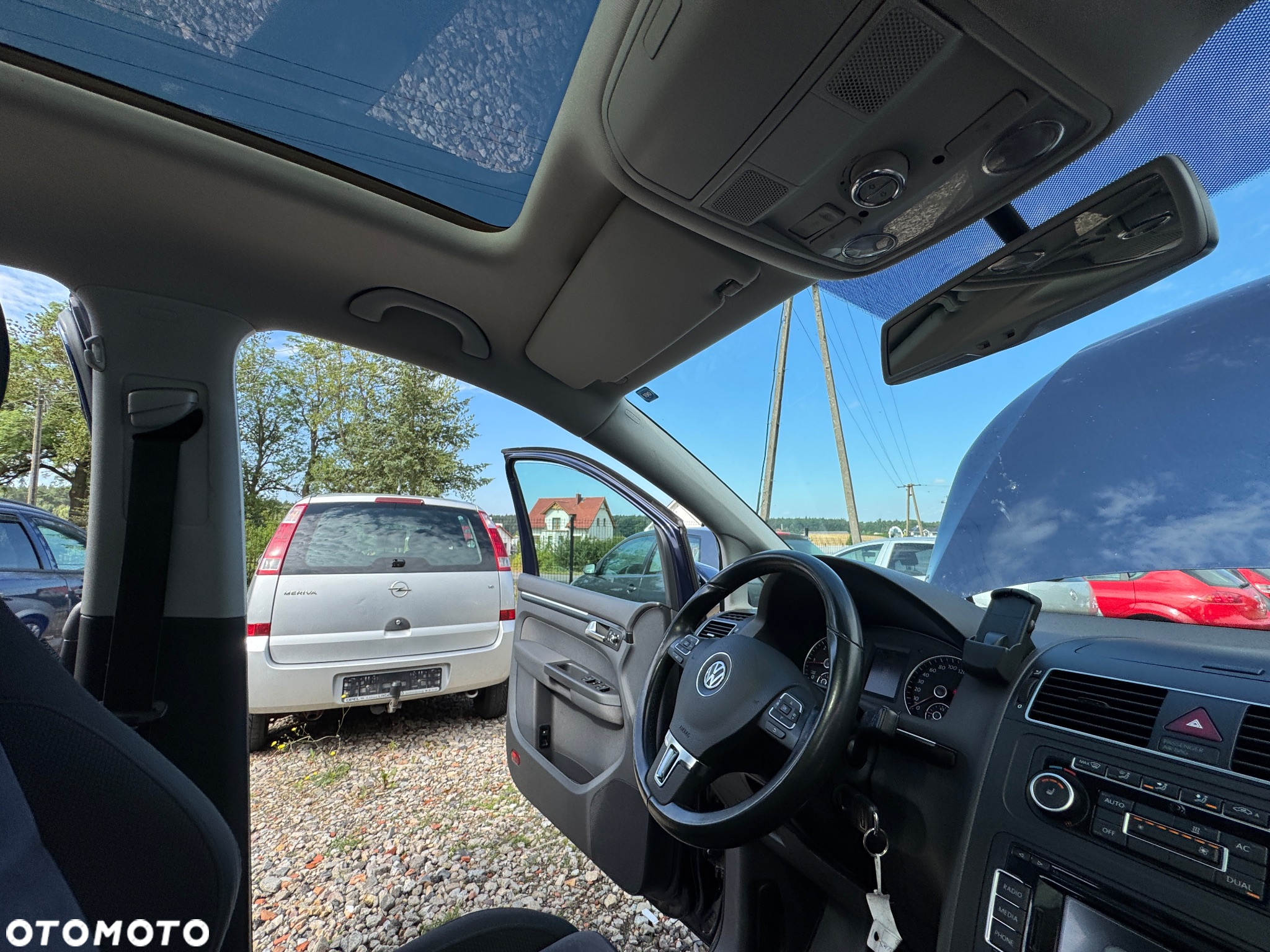 Volkswagen Touran 2.0 TDI DPF Highline - 18