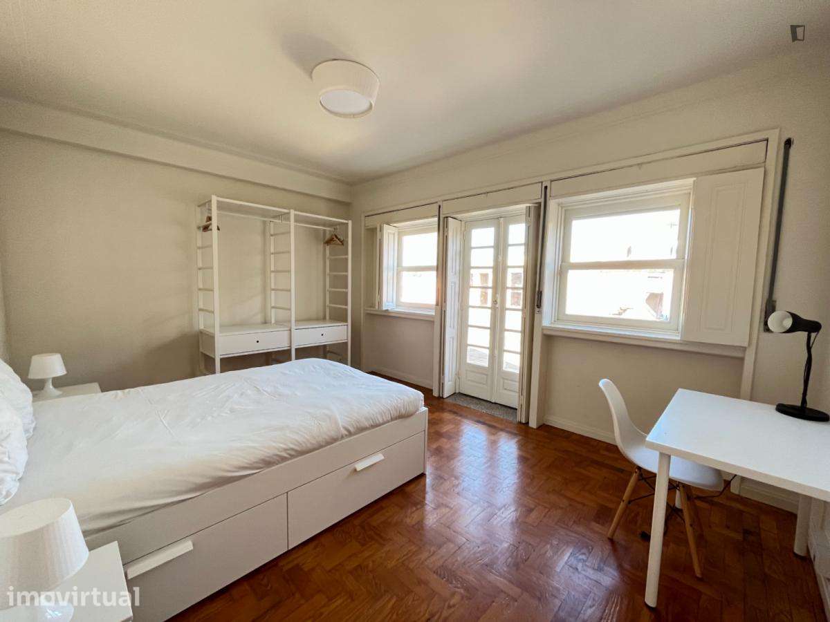 Quarto - localizado em Cedofeita Porto - Grande imagem: 3/35