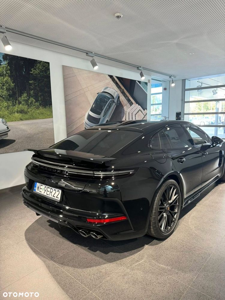 Porsche Panamera - 1
