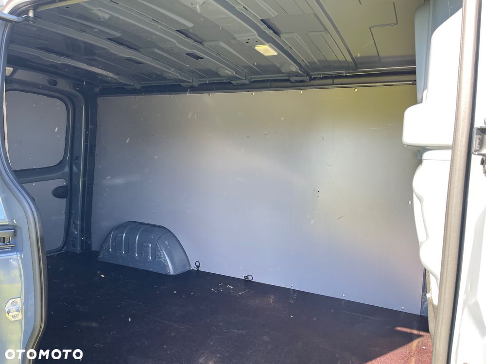 Renault Trafic - 26