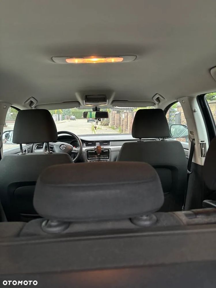 Skoda Superb ver-iii-combi-diesel-active - 11