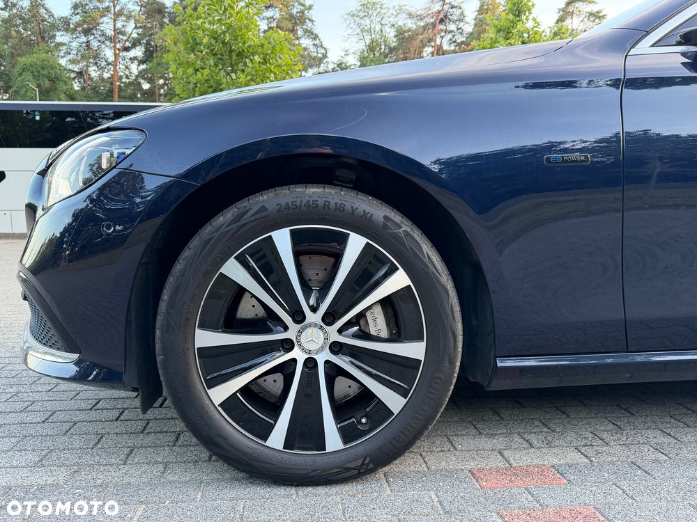 Mercedes-Benz Klasa E 300 9G-TRONIC Night Edition - 18
