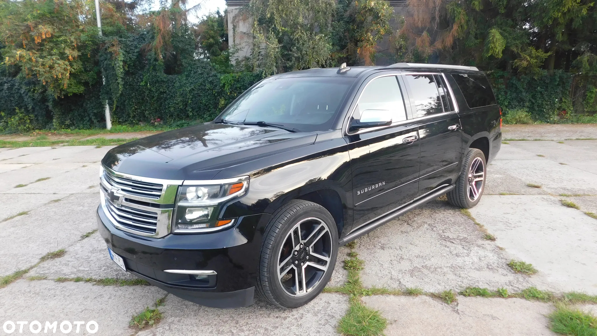 Chevrolet Suburban - 27