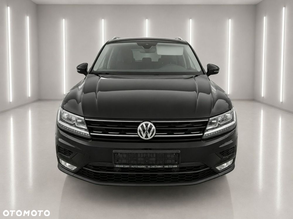 Volkswagen Tiguan - 2