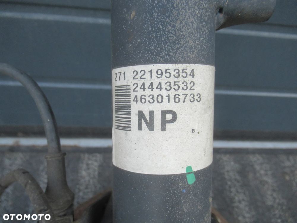 ZWROTNICA MCPERSON PRZEDNIA PRZÓD PRAWA LEWA OPEL ASTRA G II 2 2.2 16V BENZYNA 5x100 24443540 24443539 - 26