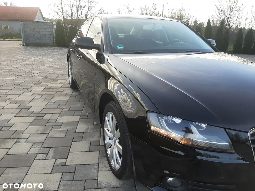 Audi A4 Limousine - 15