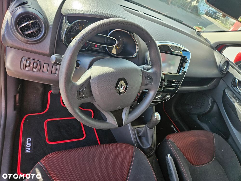 Renault Clio 1.2 16V Expression - 24
