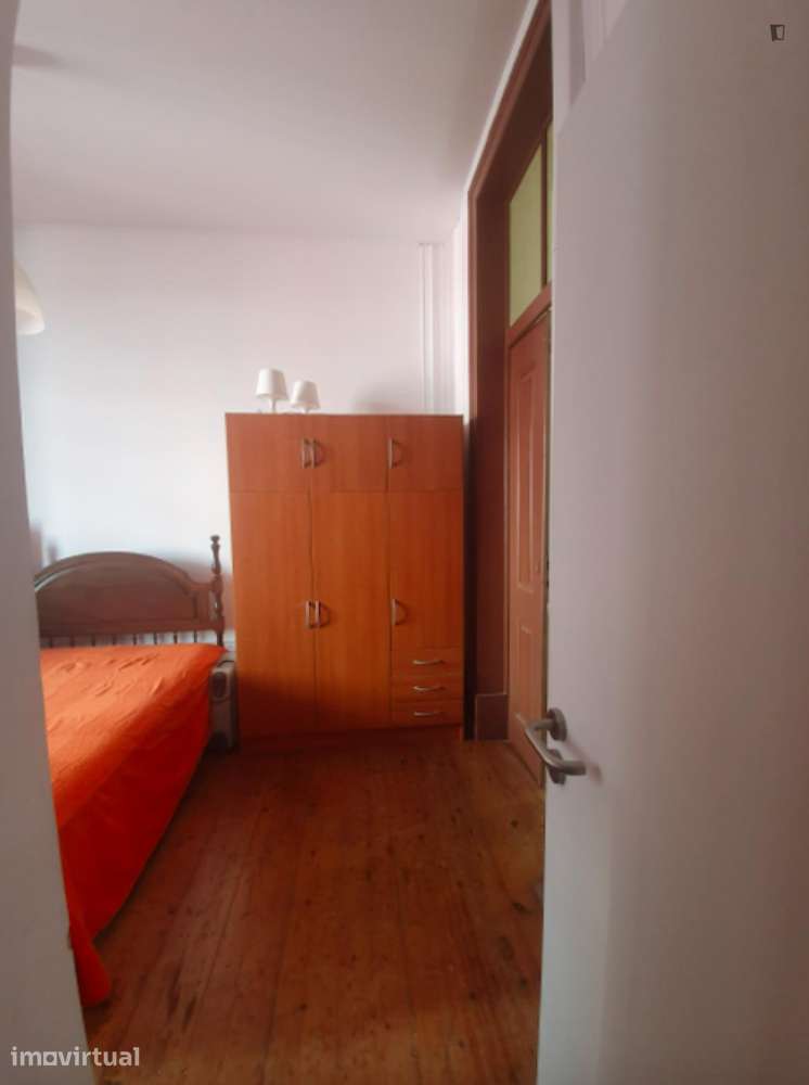 Quarto - localizado em Alcântara Lisbon - Grande imagem: 3/20