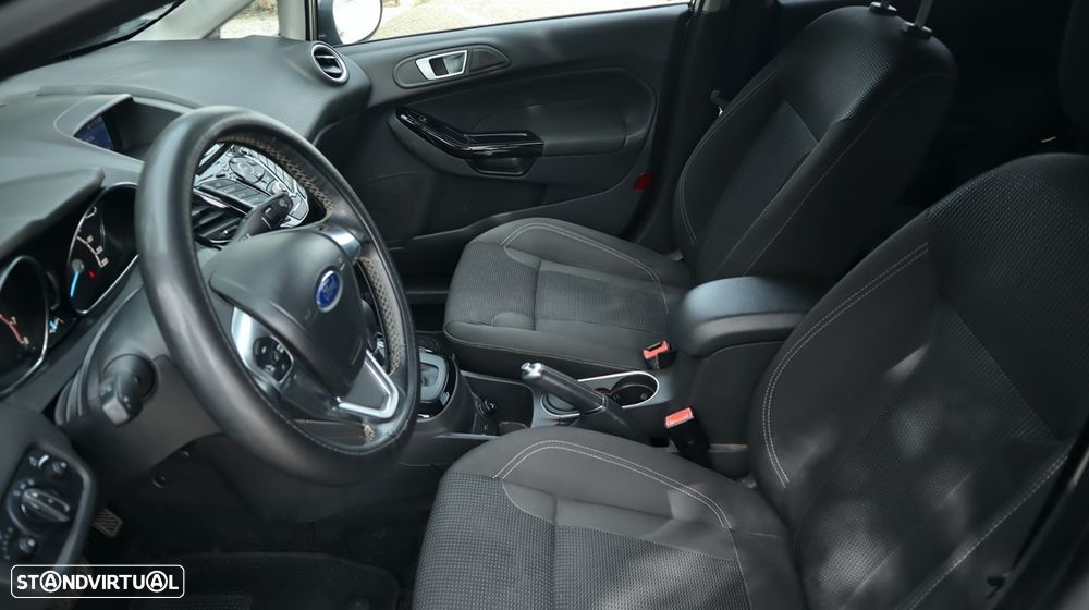 Ford Fiesta 1.0 T EcoBoost Titanium PowerShift - 18
