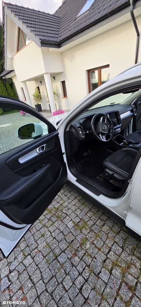Volvo XC 40 ver-d3 - 21