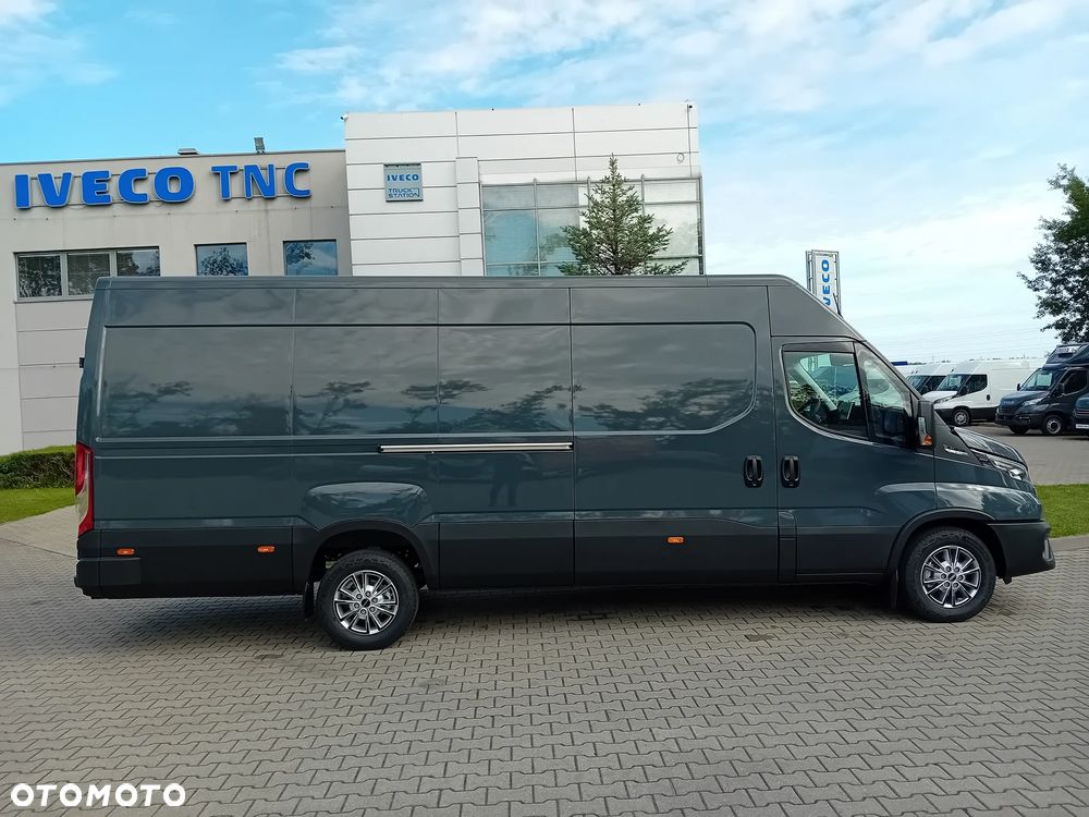 Iveco Daily 35S18HA8 V 3.0D 180KM Hi-Matic L4H2 - 2