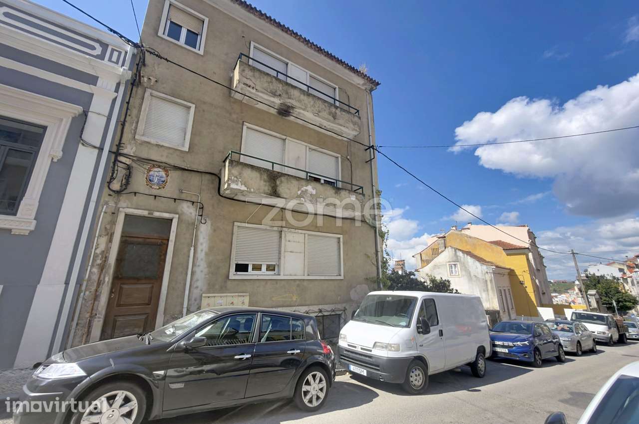 Apartamento T3 na Rua António de Vasconcelos, em Coimbra - Grande imagem: 2/22