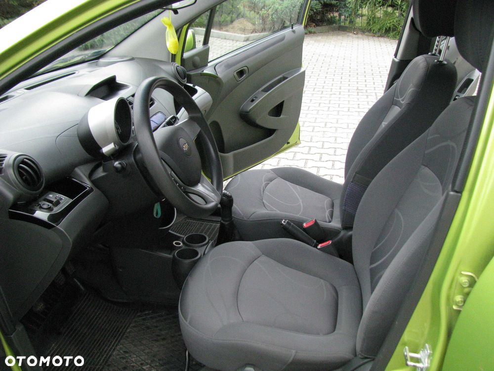 Chevrolet Spark - 4
