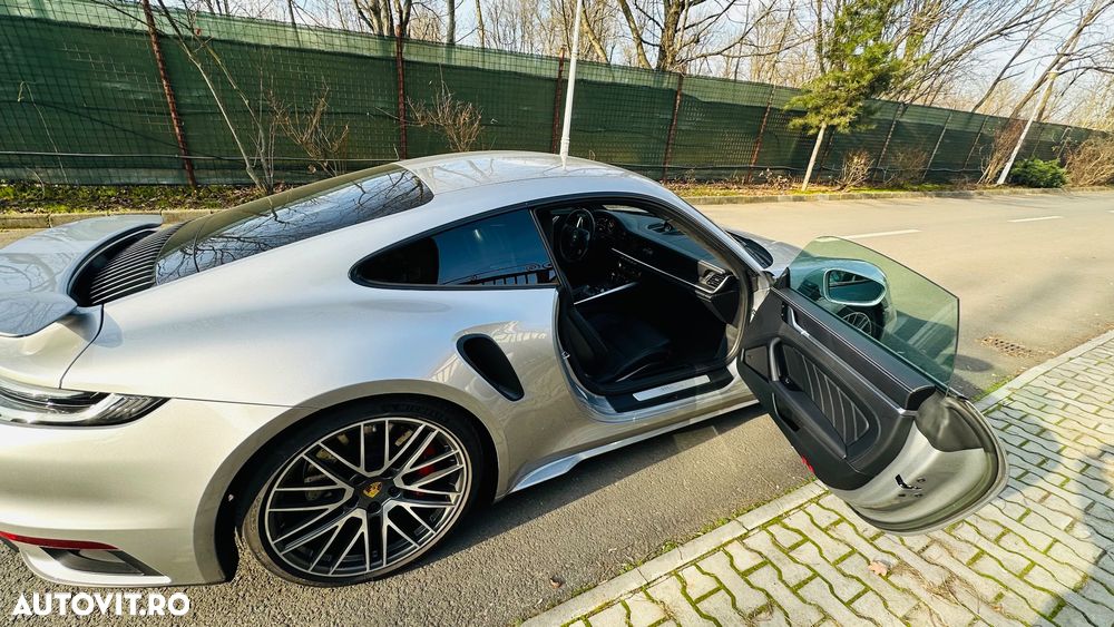 Porsche 911 Turbo - 7