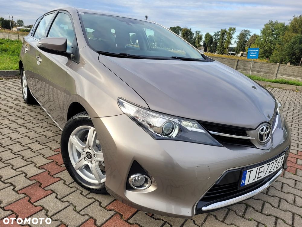 Toyota Auris 1.33 VVT-i Premium Comfort - 40