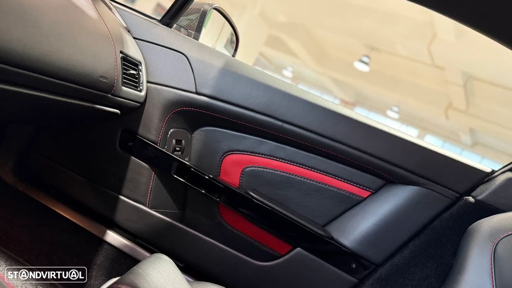 Aston Martin Vantage Coupe V12 S Sportshift 3 - 27