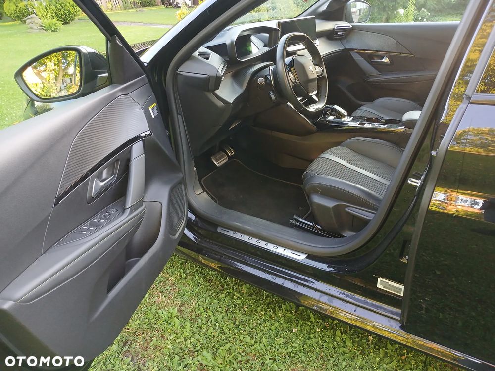 Peugeot 208 1.2 PureTech GT Pack S&S EAT8 - 8