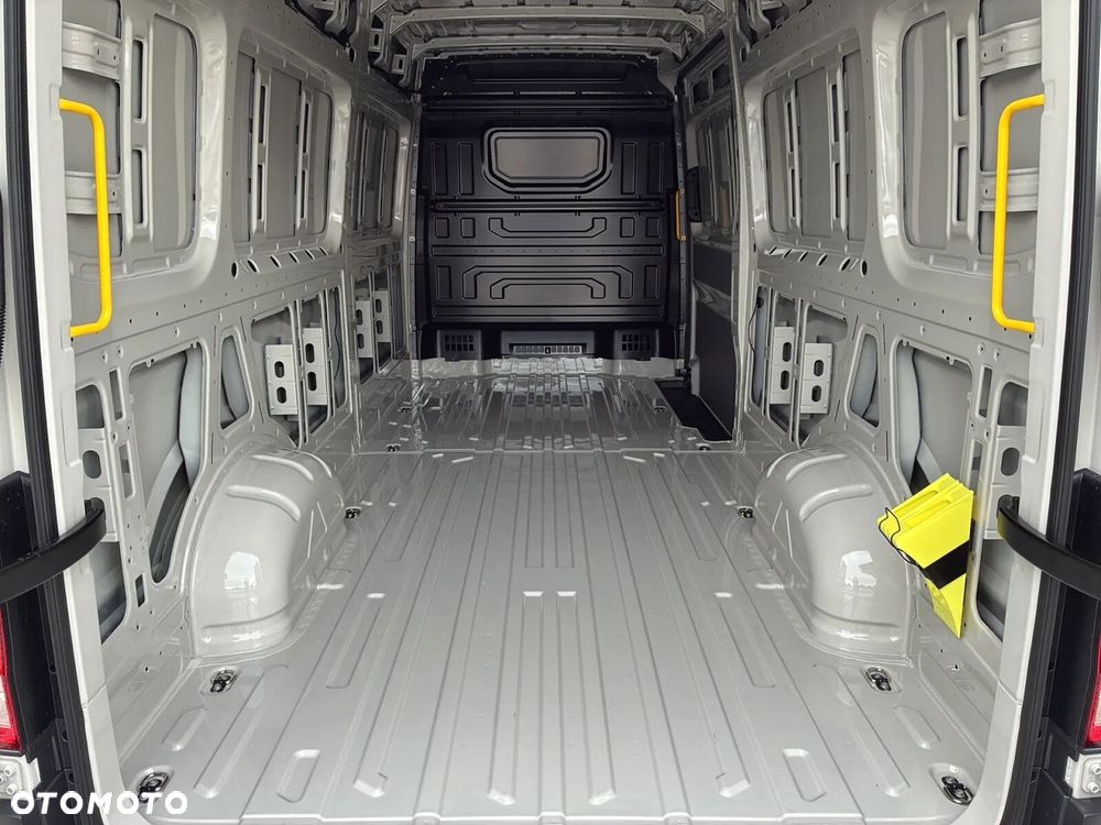 Volkswagen Crafter 35 Furgon AUTOMAT/L4H3, 2.0BiTDI 177KM, 4490mm, Wysoki dach, r.o. 4490 - 11