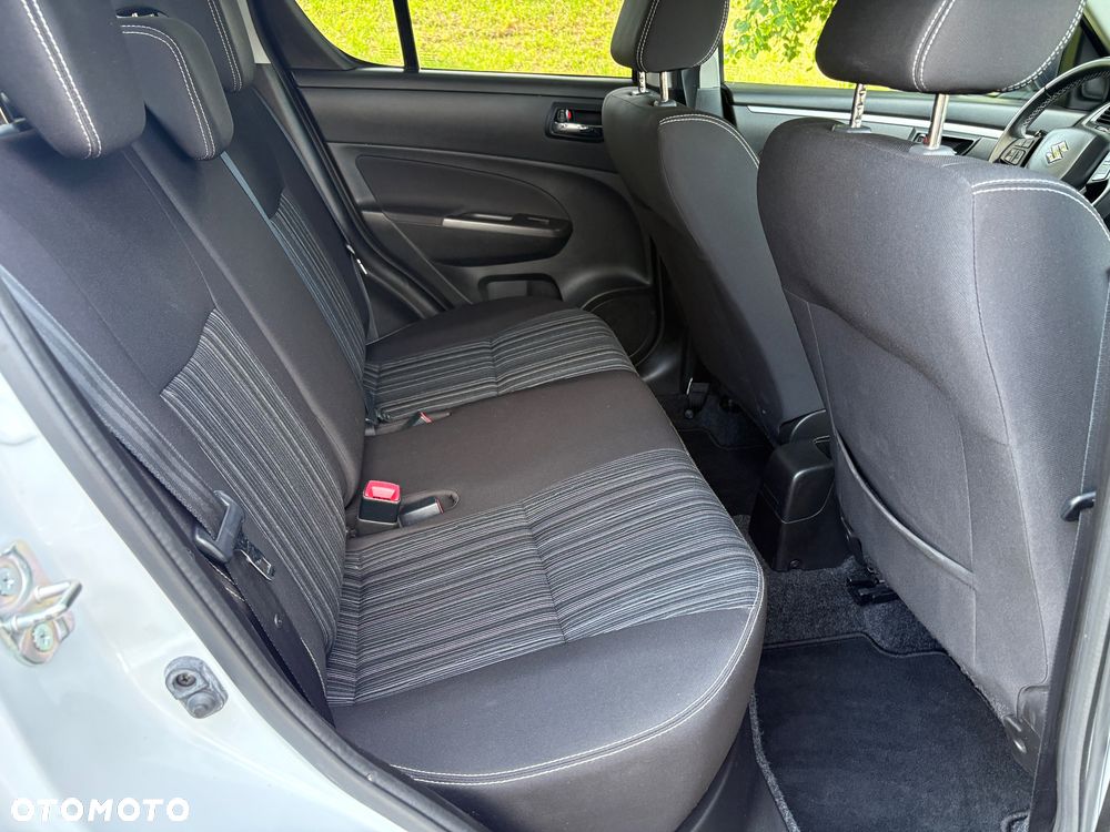 Suzuki Swift 1.2 Premium - 22
