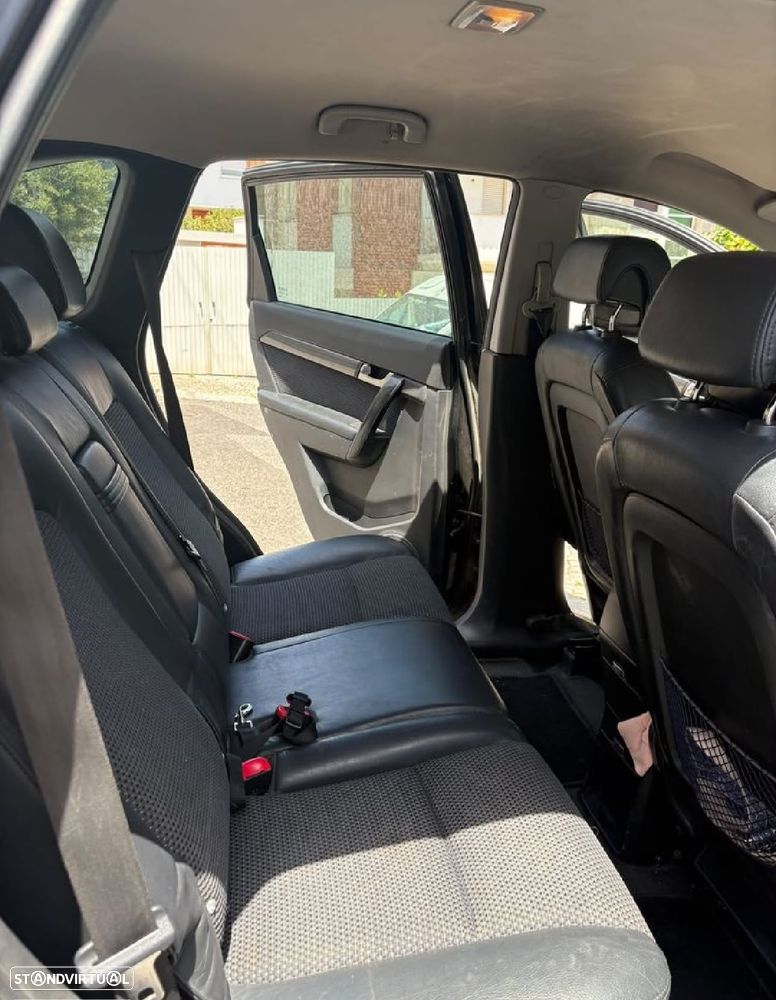 Chevrolet Captiva 2.0 VCDi Seven 7L - 4