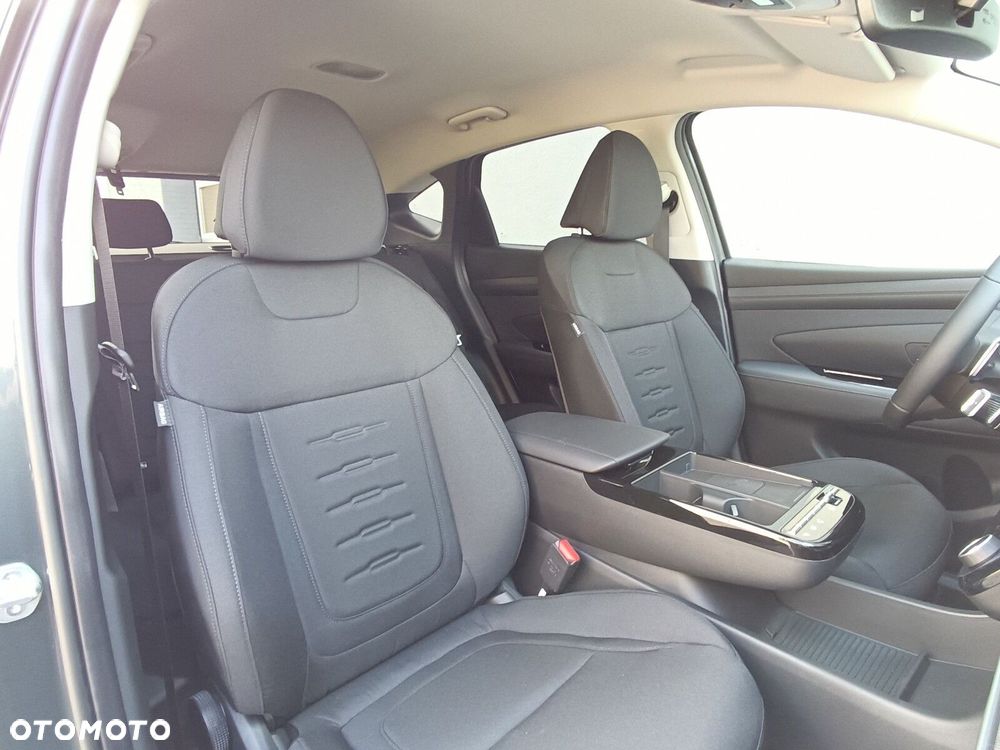 Hyundai Tucson 1.6 T-GDi HEV Smart 2WD - 26