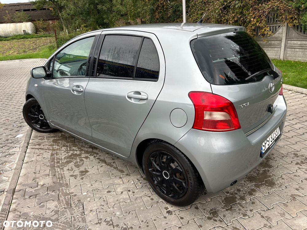 Toyota Yaris 1.3 VVT-i Cool - 14