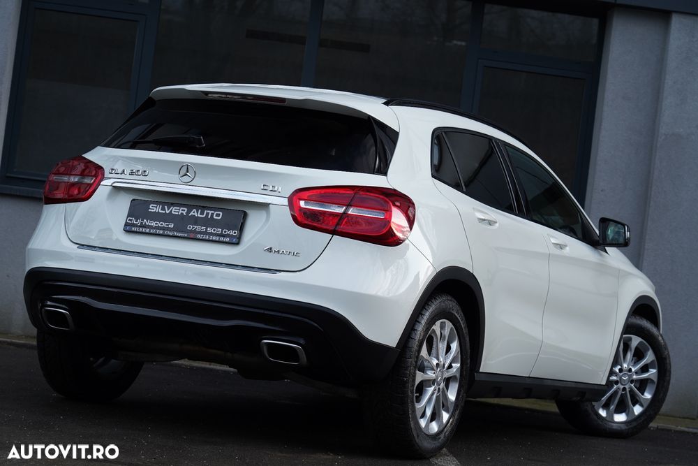 Mercedes-Benz GLA 200 (CDI) d 4Matic 7G-DCT AMG Line - 16