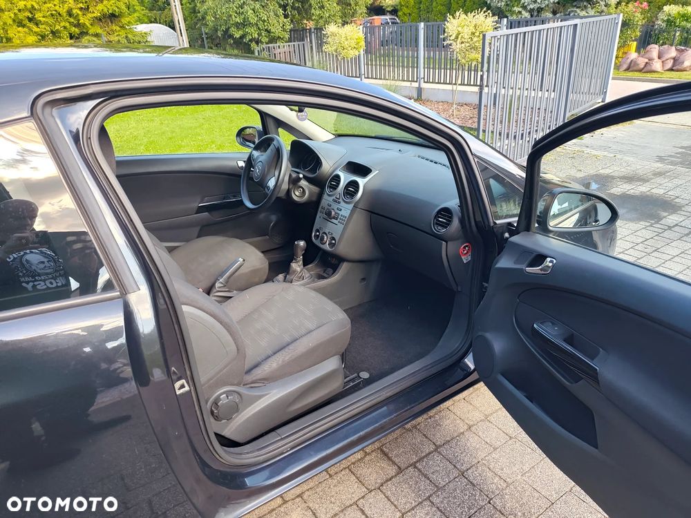 Opel Corsa 1.2 16V Enjoy - 10