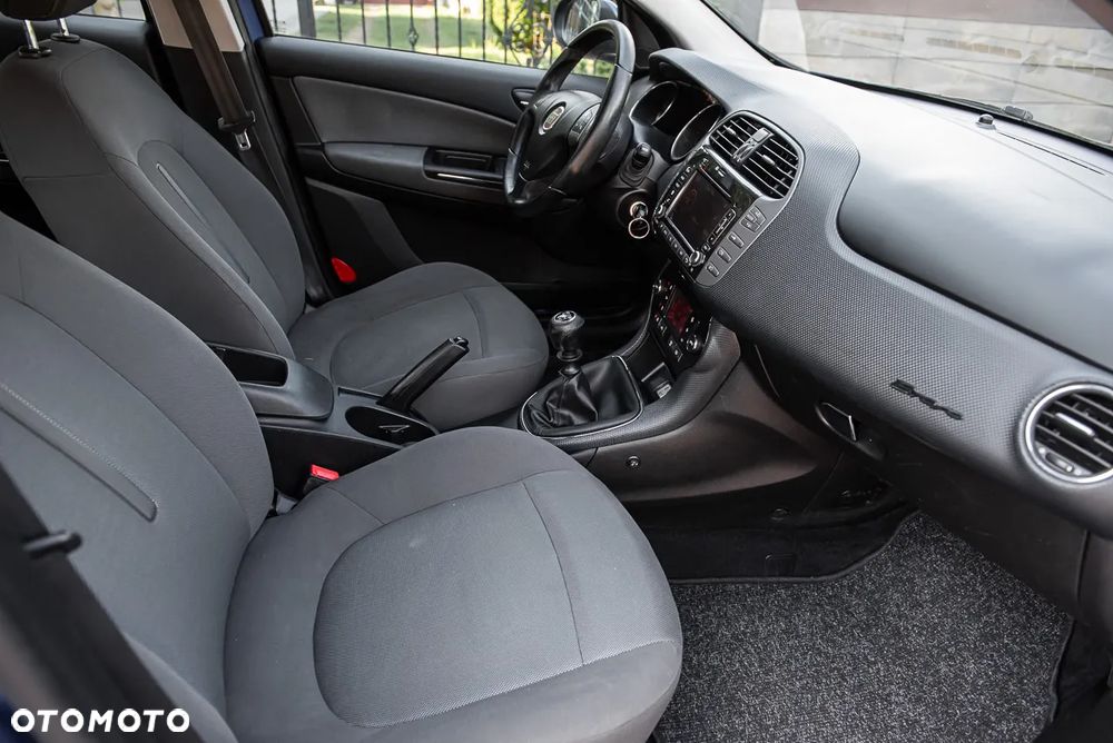 Fiat Bravo 1.4 T-JET 16V Dynamic NAV - 26