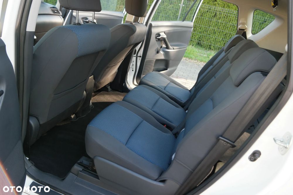 Toyota Verso - 20