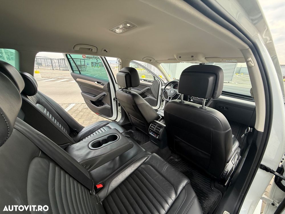 Volkswagen Passat Variant 2.0 TDI DSG 4Motion Highline - 10