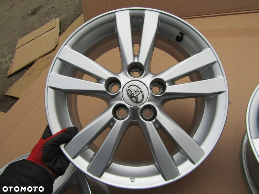 Felgi 16 Toyota Auris Avensis II III Prius Verso Corolla RAV4 5x114,3 ET39 - 14