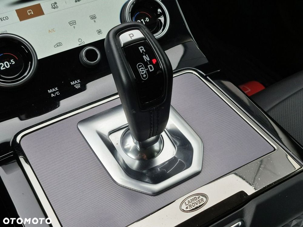 Land Rover Range Rover Evoque P300e - 37