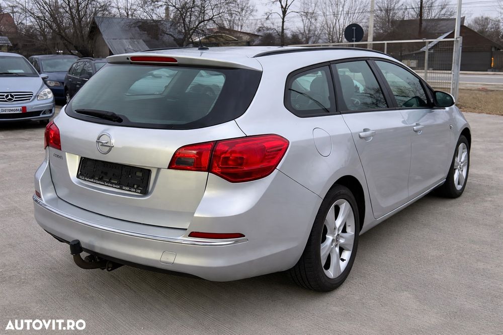 Opel Astra 1.4 Turbo ECOTEC Cosmo - 4