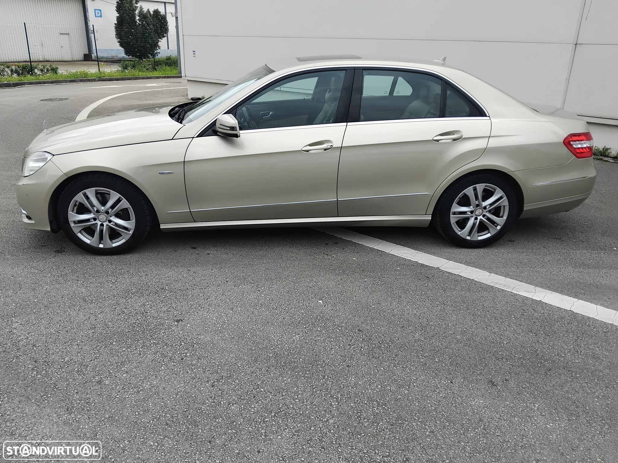 Mercedes-Benz E 250 CDi Avantgarde BlueEfficiency Auto. - 2