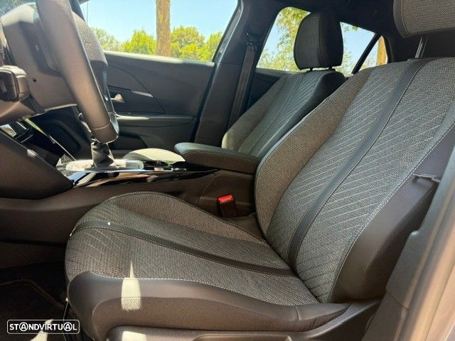 Peugeot 2008 1.2 PureTech Allure Pack - 6