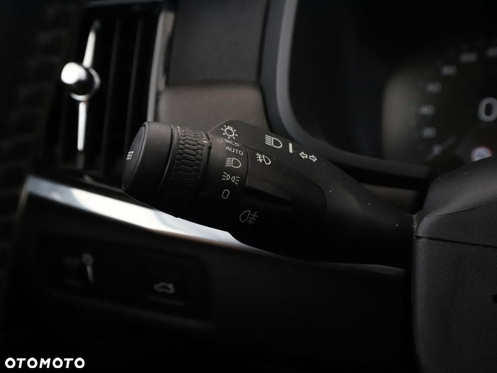 Volvo V90 Cross Country D4 SCR AWD Pro - 34