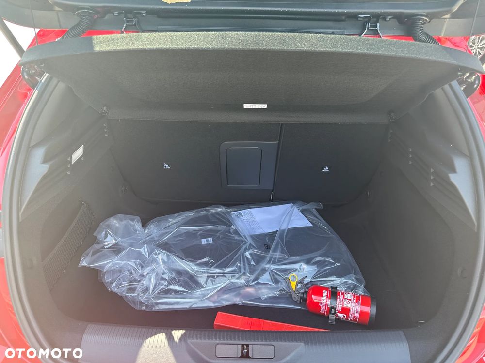 Peugeot 308 1.2 mHEV GT S&S e-DCS6 - 18