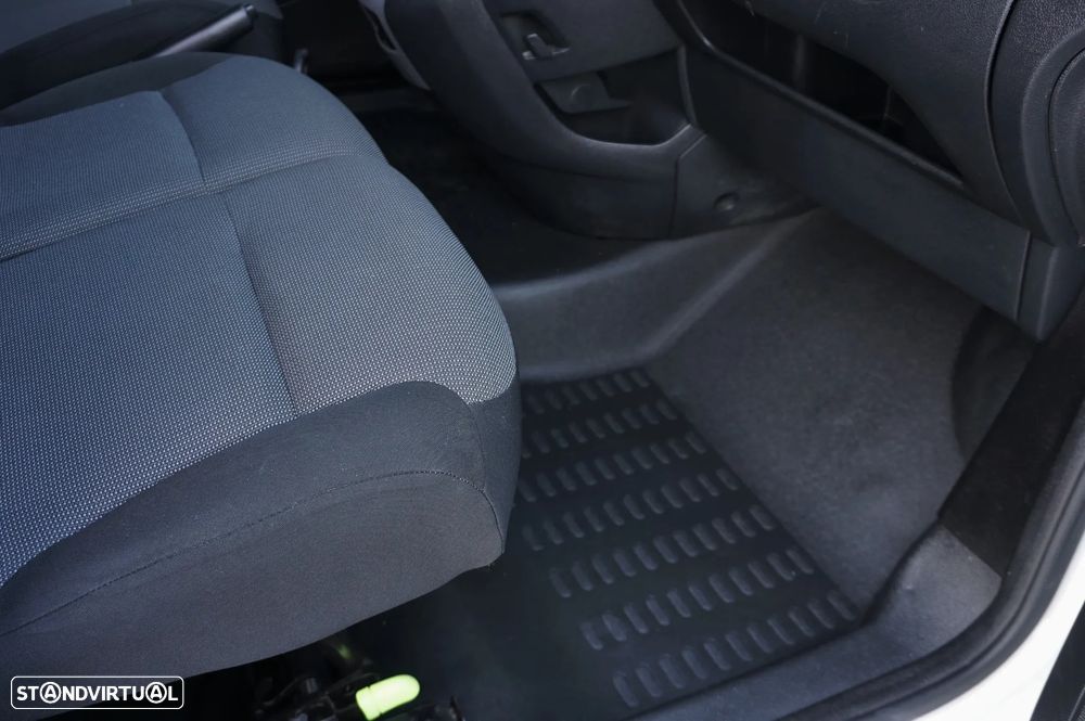 Citroën Berlingo Van 1.6 HDI 3 Lugares IVA/DEDUTÍVEL - 16
