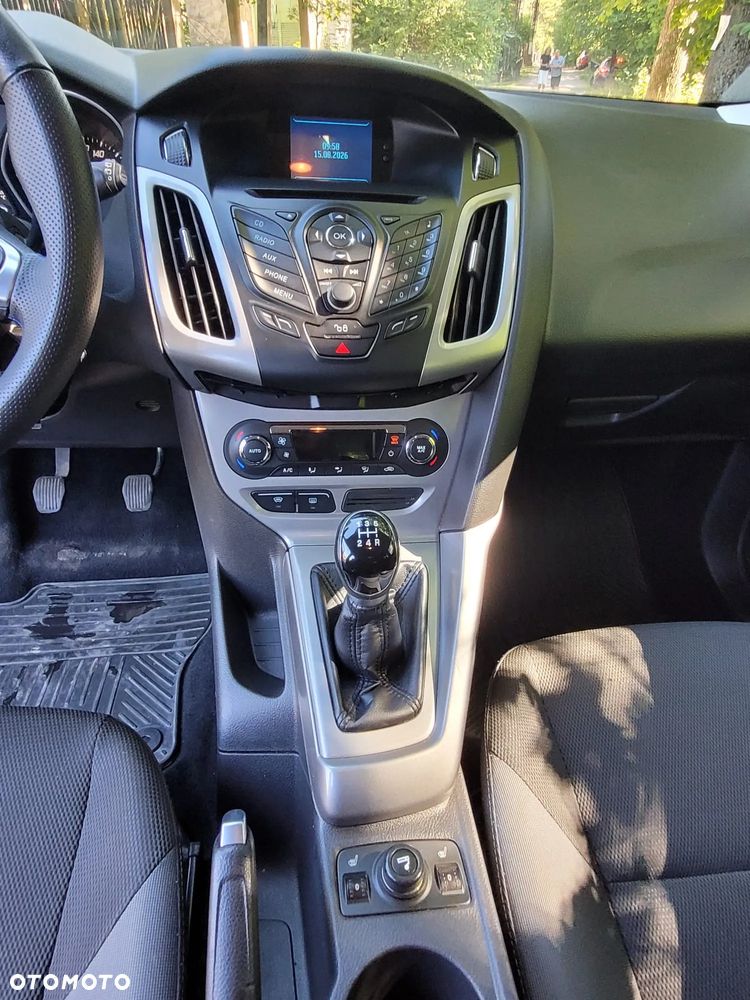 Ford Focus 1.6 Edition - 18